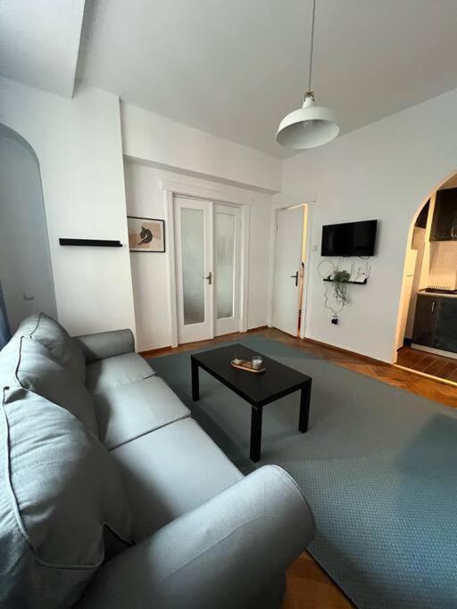 Apartament Ultracentral Universitate Бухарест Екстер'єр фото