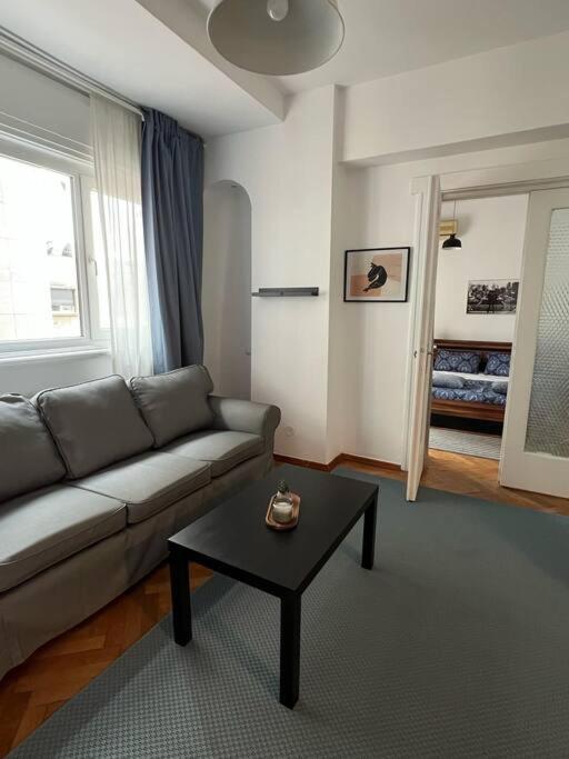 Apartament Ultracentral Universitate Бухарест Екстер'єр фото